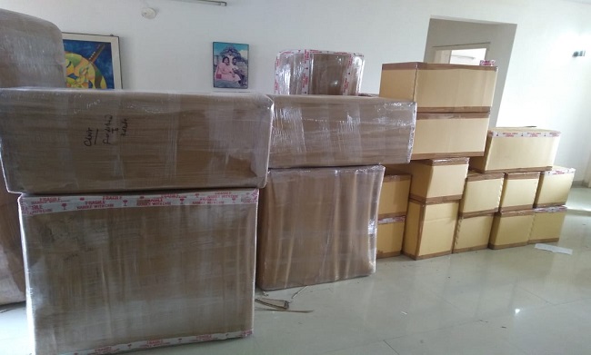 Packers and movers in Bhalswa
